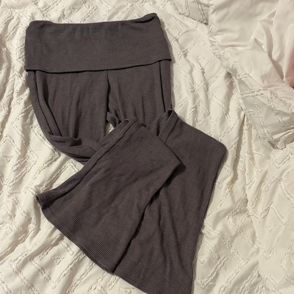 Pink Rose fold over waffle knot grey pants
